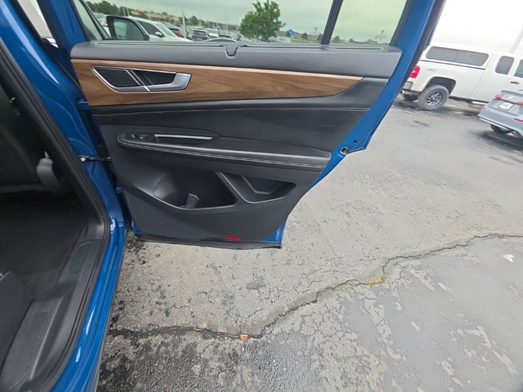 Used 2025 Volkswagen Atlas SE AWD/4WD image 30