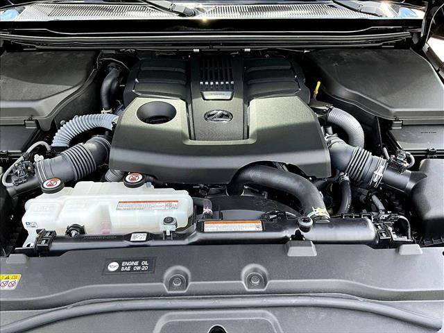 Used 2025 Lexus GX 550 w/ Cold Area Package AWD/4WD image 11