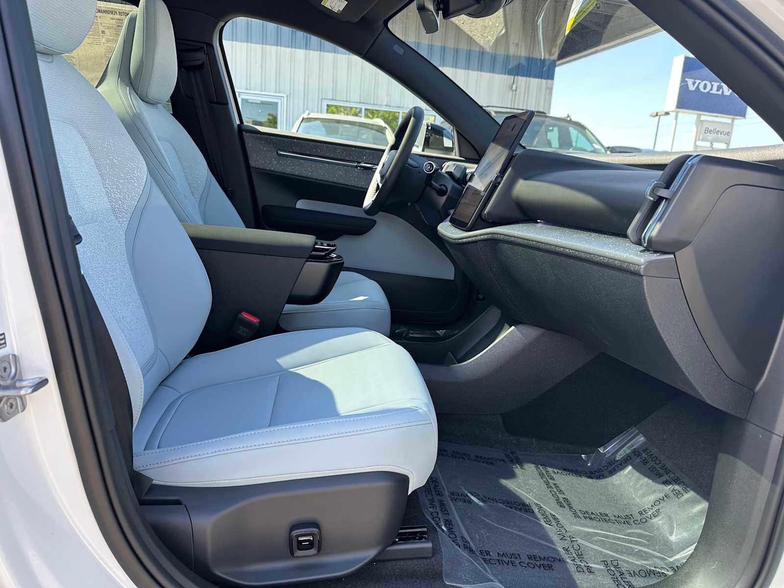 New 2026 Volvo EX30 Ultra w/ Protection Package Premier AWD/4WD image 10