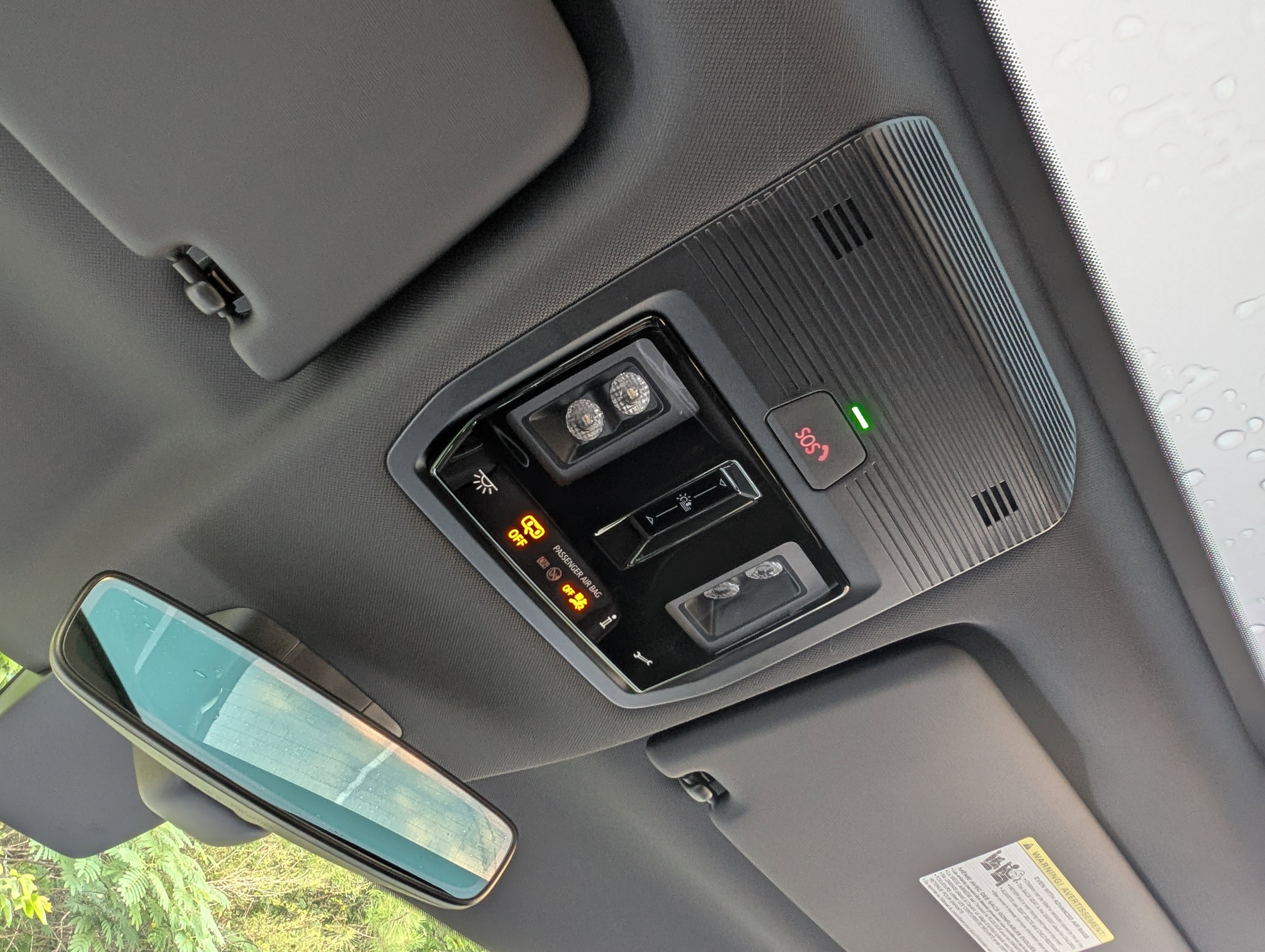 Used 2025 Volkswagen ID. Buzz Pro S Plus RWD image 32