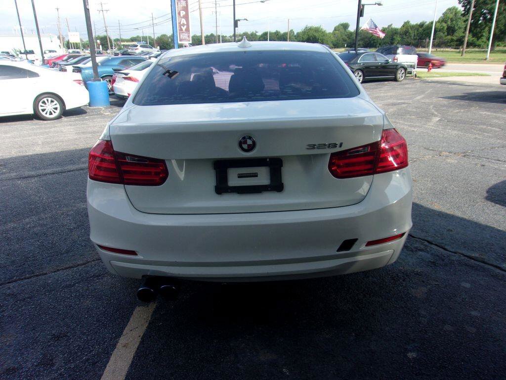 Used 2015 BMW 328i Sedan RWD image 5