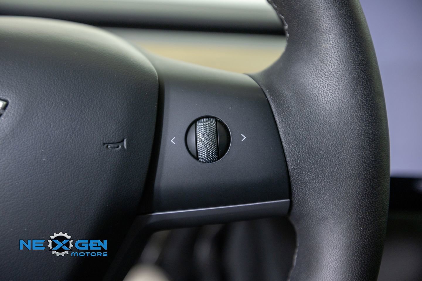 Used 2023 Tesla Model Y Long Range AWD/4WD image 14