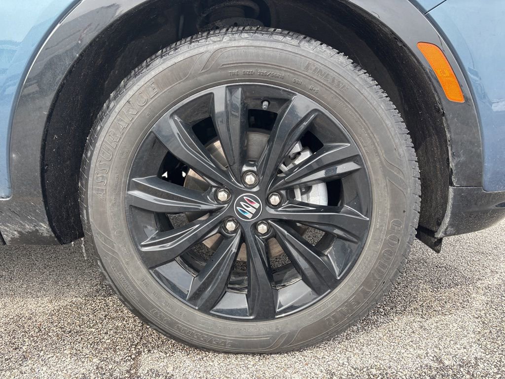 Used 2025 Buick Envista Sport Touring w/ Convenience II Package image 13