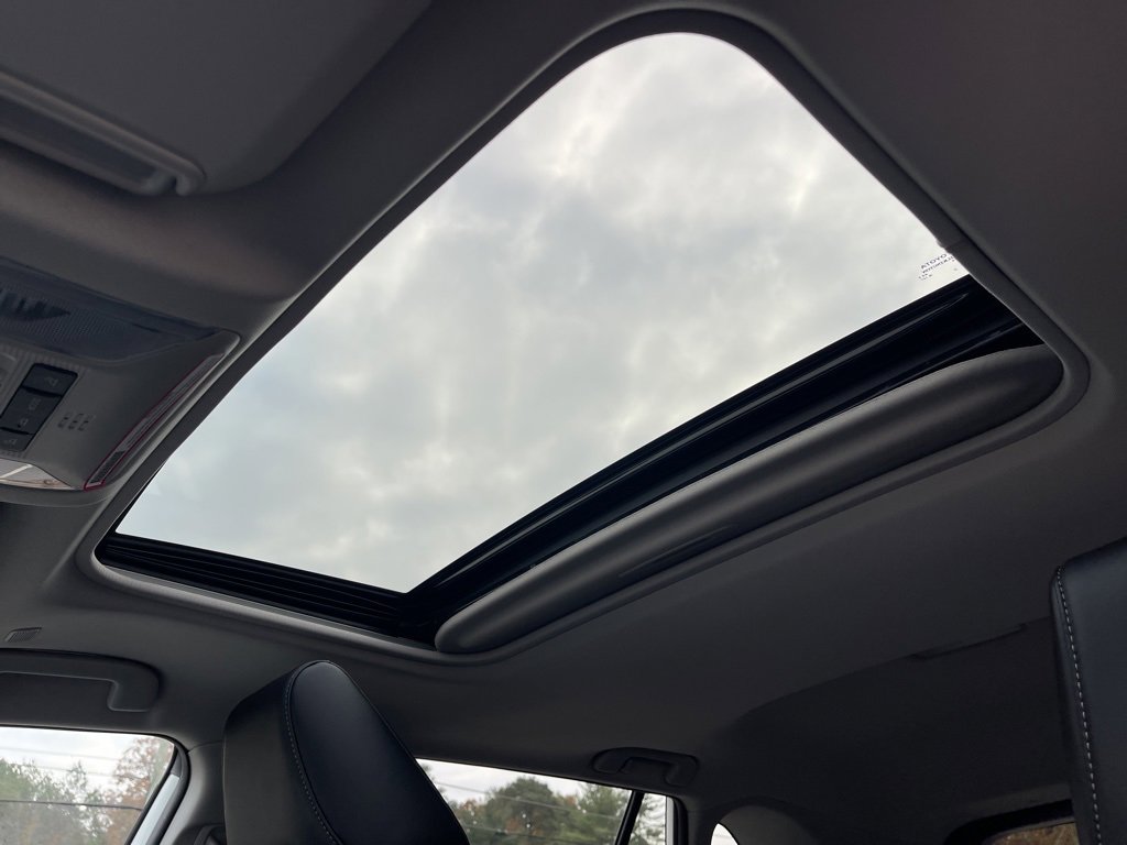 Used 2023 Toyota RAV4 XLE Premium image 25