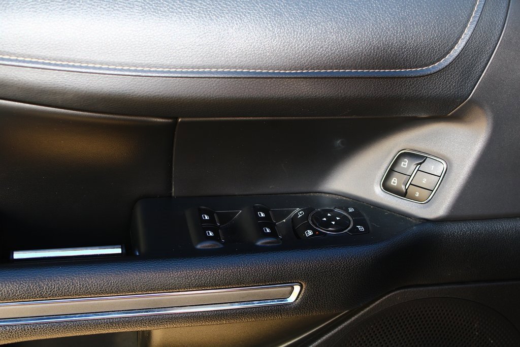 Used 2023 Ford Expedition Max XLT image 13