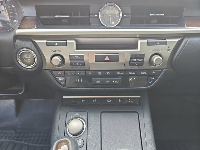 Used 2015 Lexus ES 350 w/ Luxury Package image 26