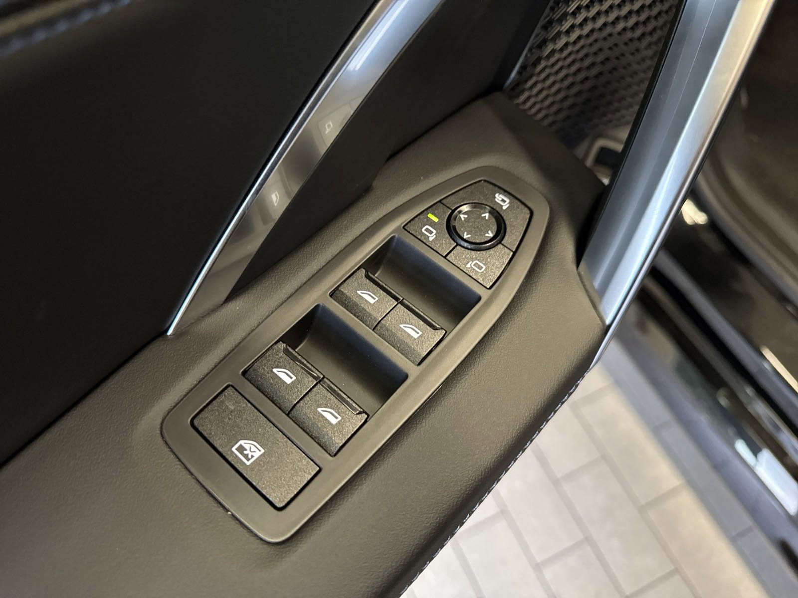 Used 2025 BMW X1 M35i image 19