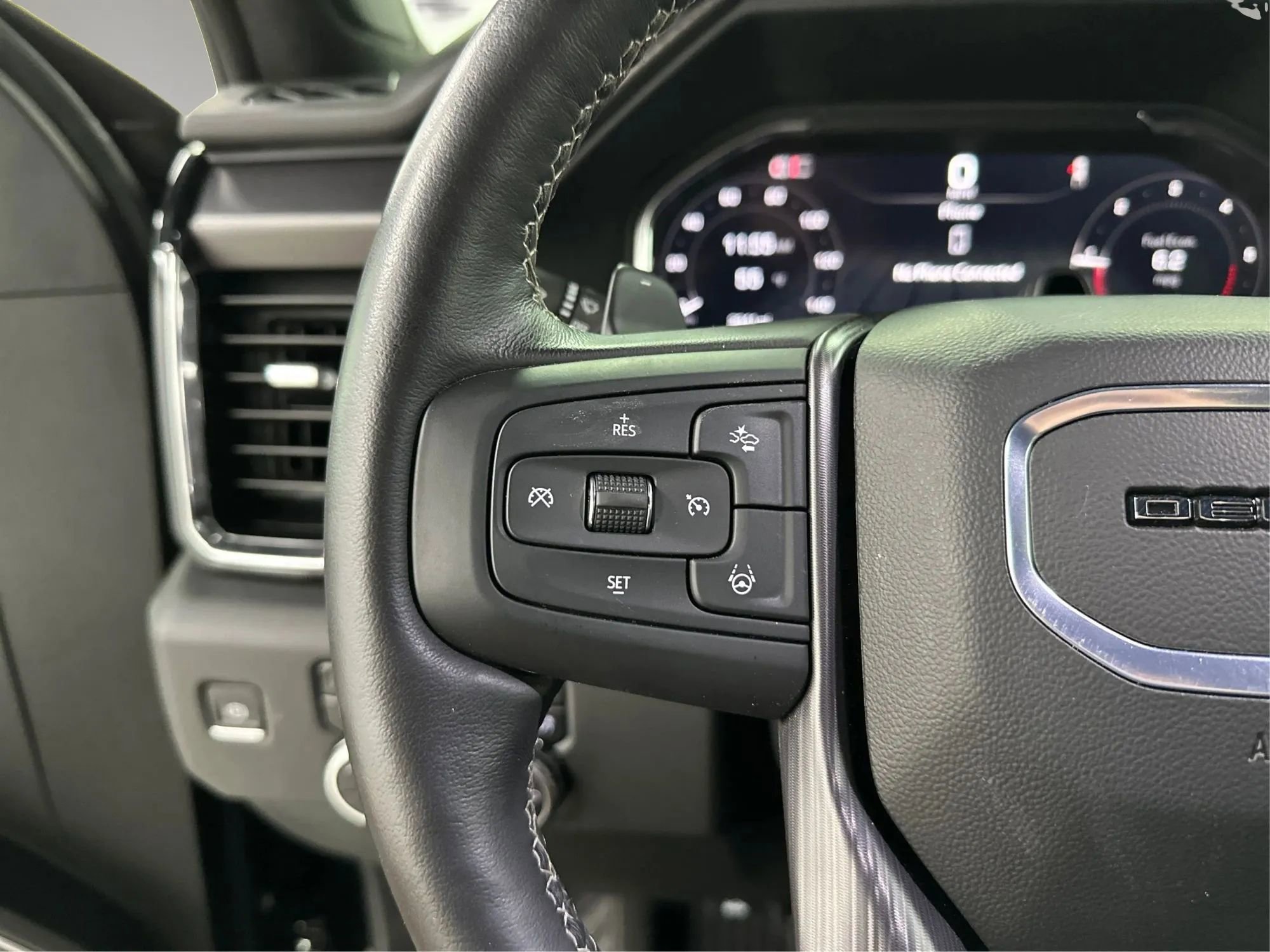 Used 2025 GMC Sierra 1500 Denali Ultimate image 34