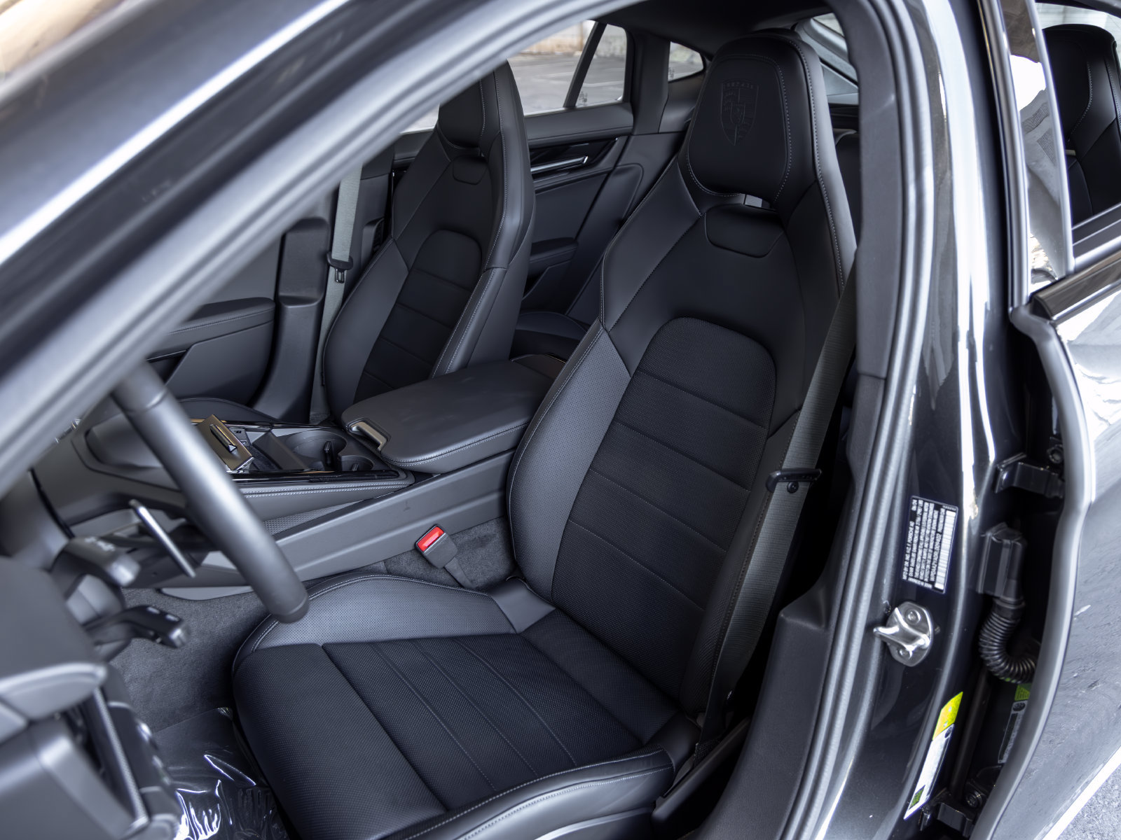 Certified 2024 Porsche Panamera 4 AWD/4WD image 5