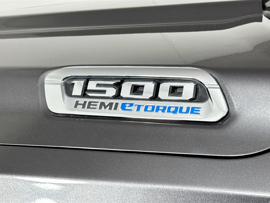 Used 2023 RAM 1500 Big Horn AWD/4WD image 10