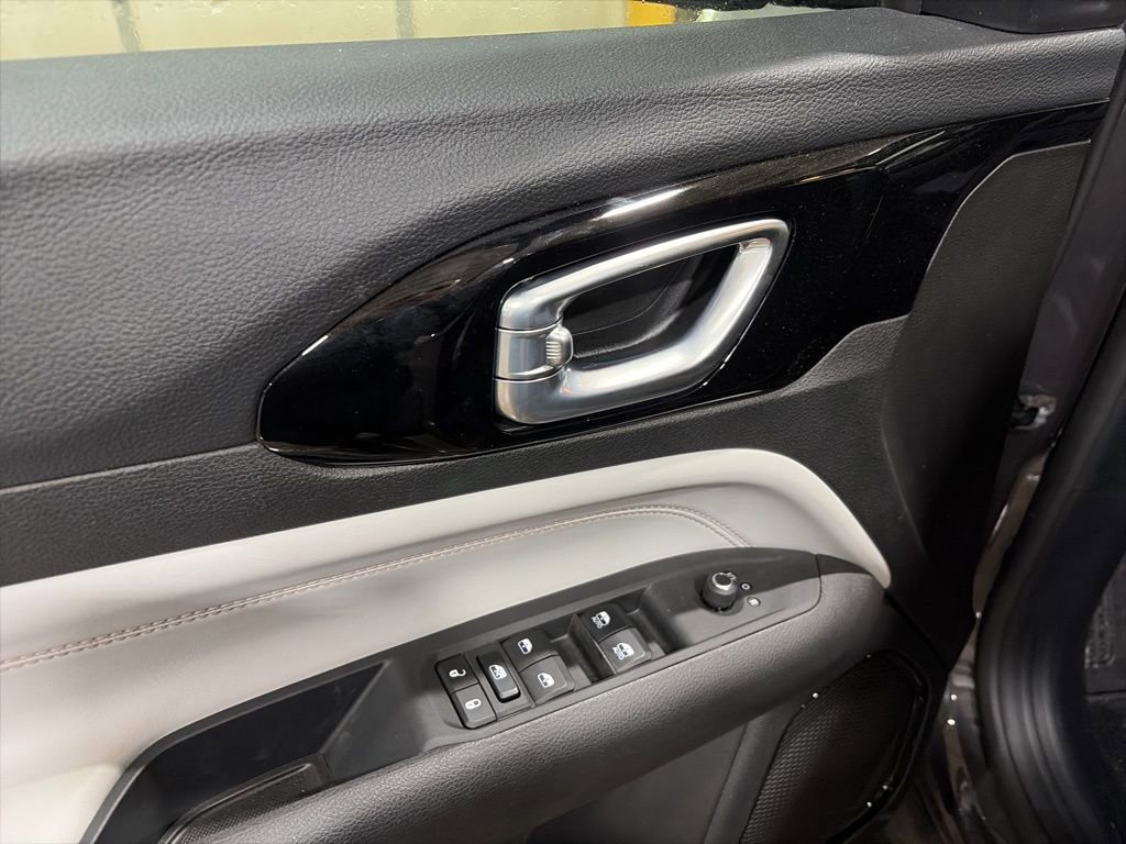 Used 2024 Jeep Compass Limited image 11