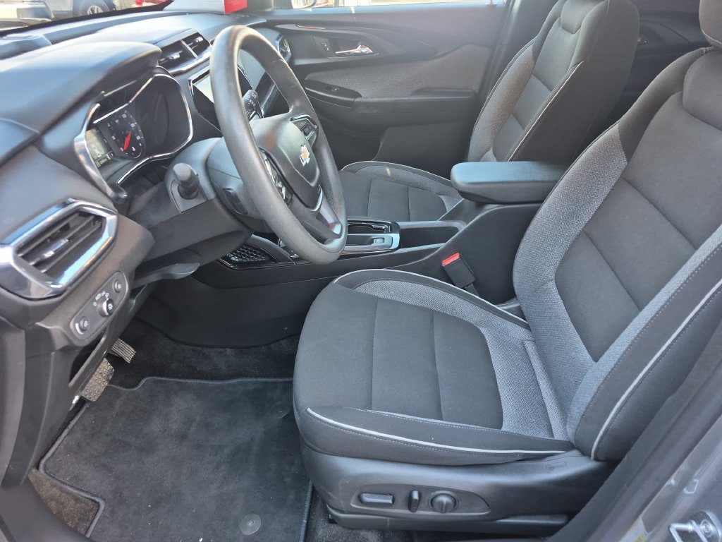Used 2023 Chevrolet TrailBlazer LT w/ Convenience Package AWD/4WD image 18