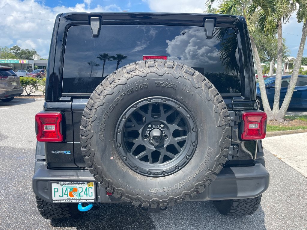 Used 2022 Jeep Wrangler Unlimited Rubicon 4xe w/ Safety Group AWD/4WD image 40