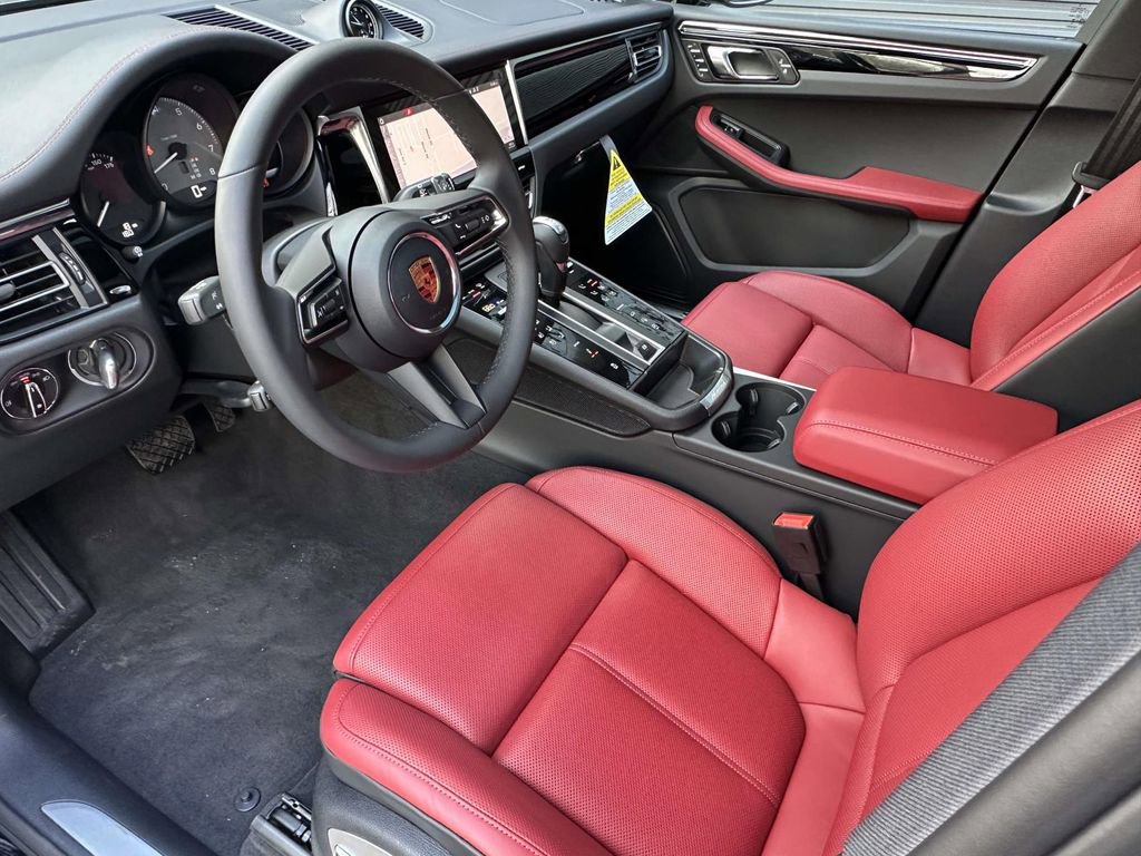 New 2026 Porsche Macan S image 4