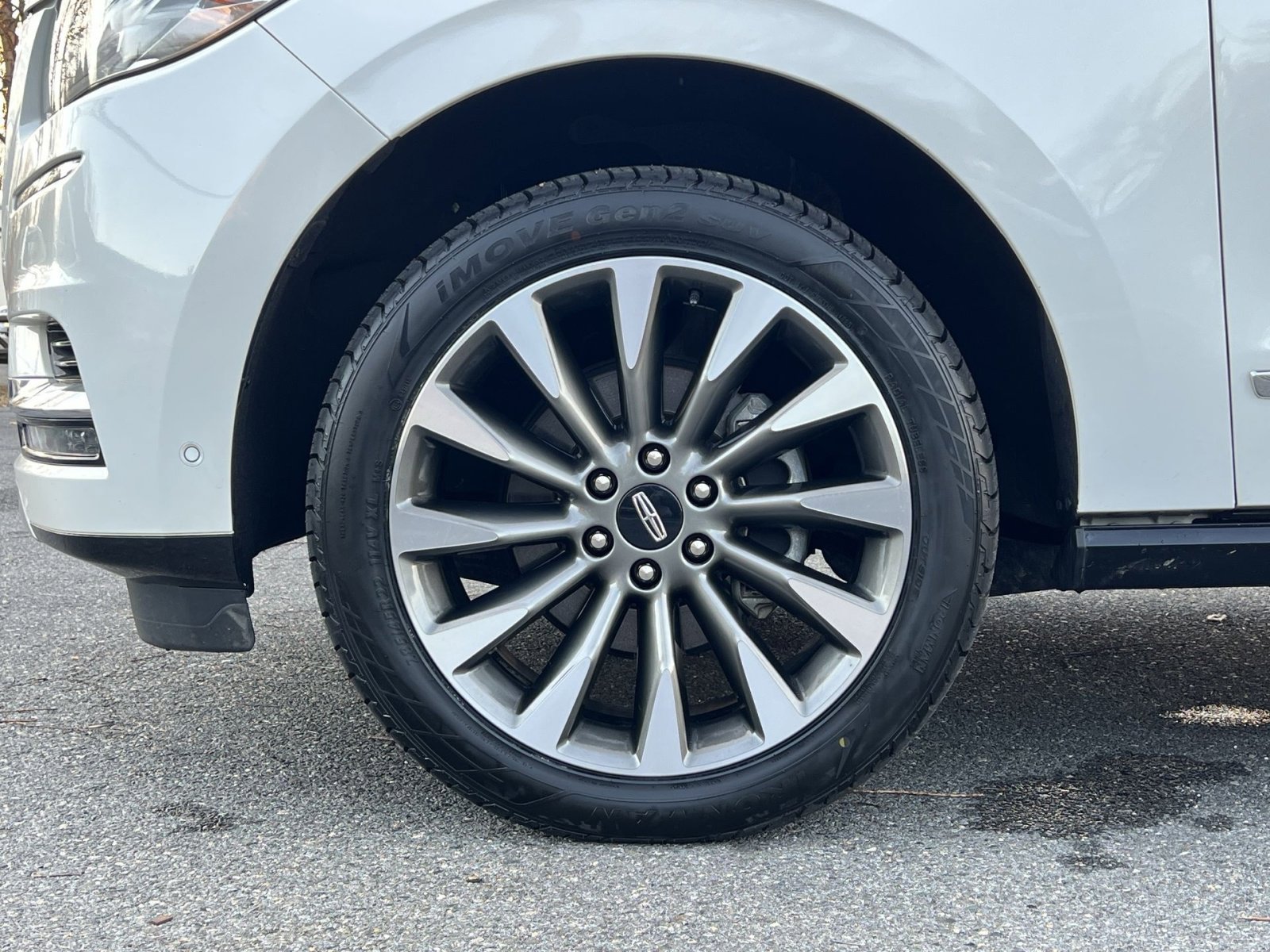 Used 2021 Lincoln Navigator Reserve w/ Luxury Package image 10