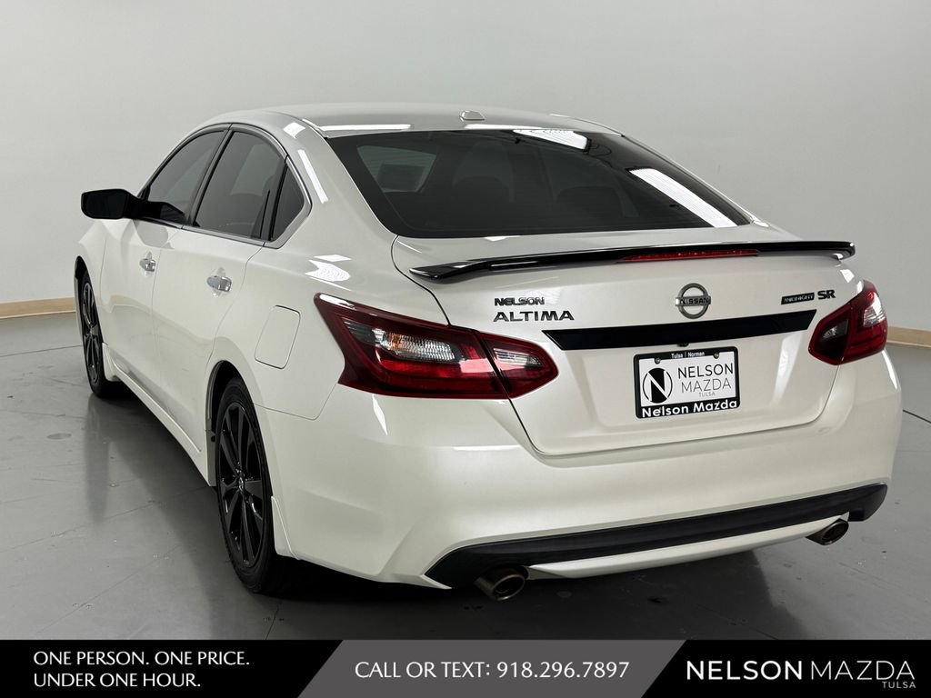 Used 2018 Nissan Altima 2.5 SR w/ SR Midnight Edition FWD image 8