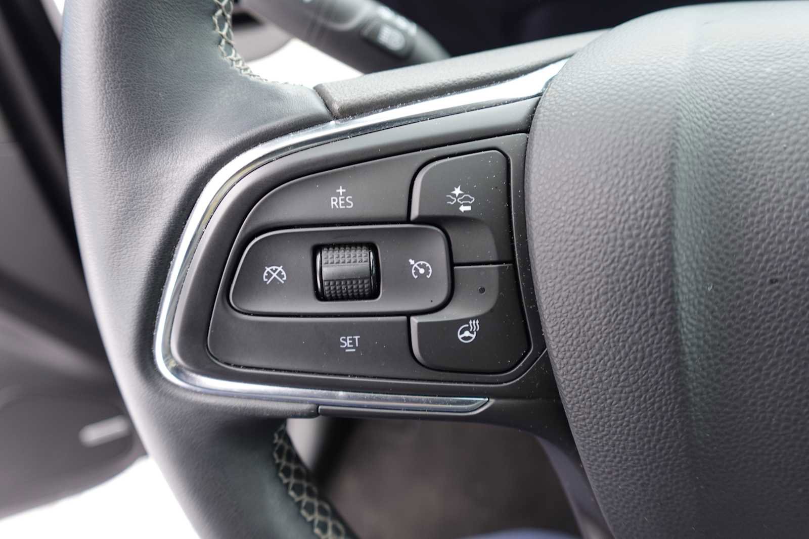 Used 2024 Buick Encore GX Avenir w/ Avenir Convenience Package image 13