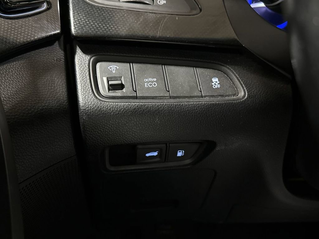 Used 2013 Hyundai Azera FWD image 18