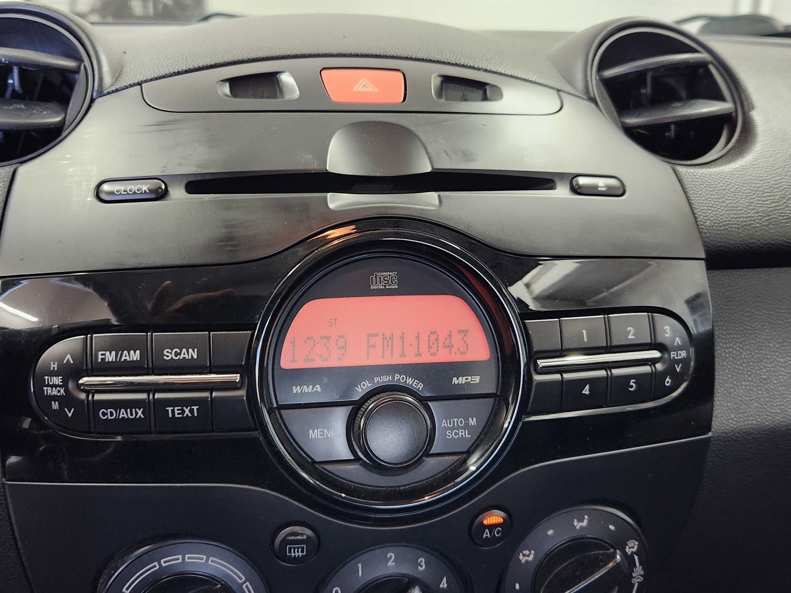 Used 2011 MAZDA MAZDA2 Touring image 13