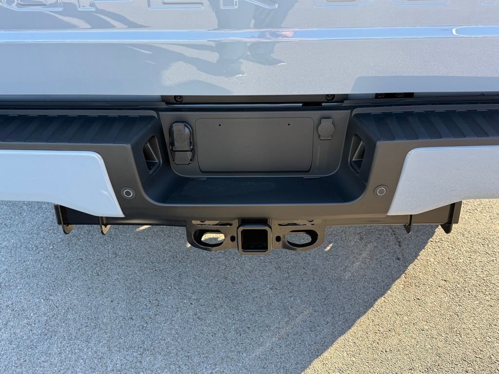 New 2026 Ford F250 Lariat w/ Black Appearance Package image 37