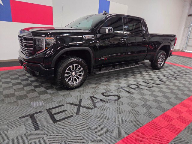 Used 2022 GMC Sierra 1500 AT4 w/ AT4 Premium Package image 3