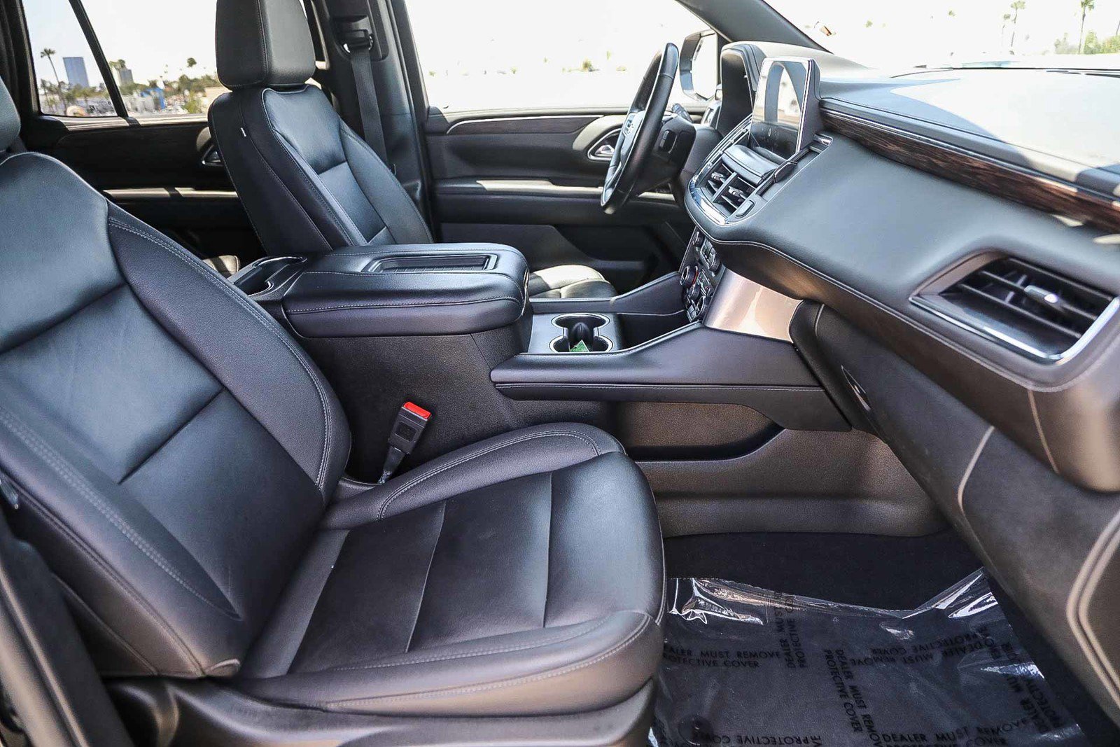 Used 2023 Chevrolet Tahoe LT w/ Luxury Package RWD image 16