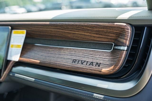 Used 2023 Rivian R1S Launch Edition image 20