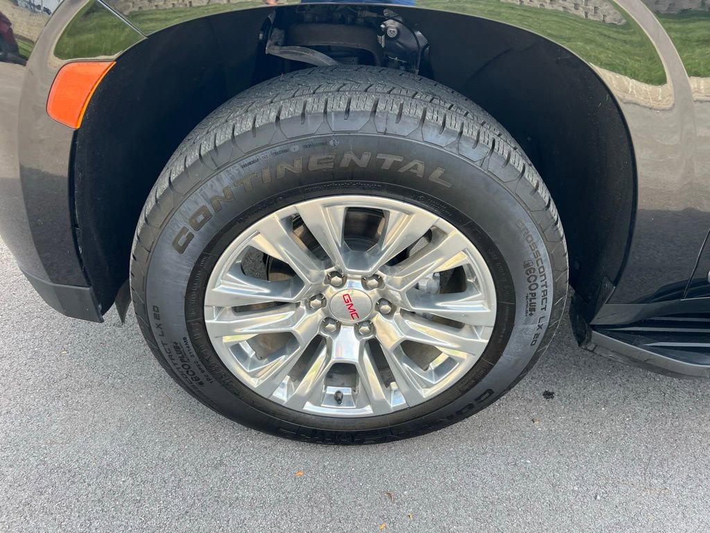 Used 2024 GMC Yukon Denali image 12