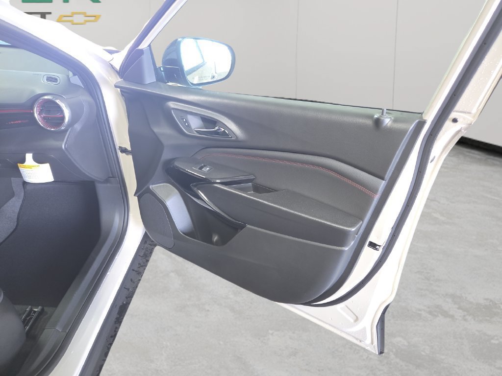 New 2026 Chevrolet Trax RS w/ Driver Confidence Package FWD image 47