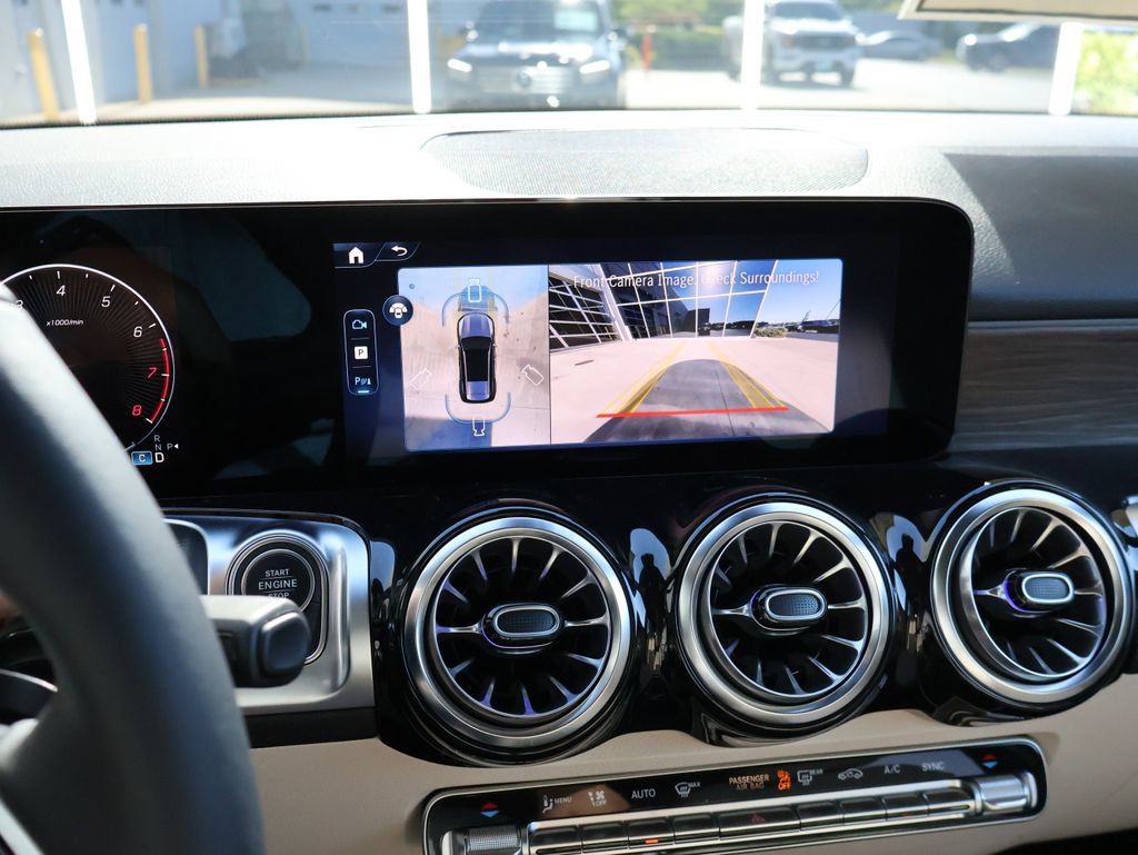 New 2026 Mercedes-Benz GLB 250 4MATIC image 25