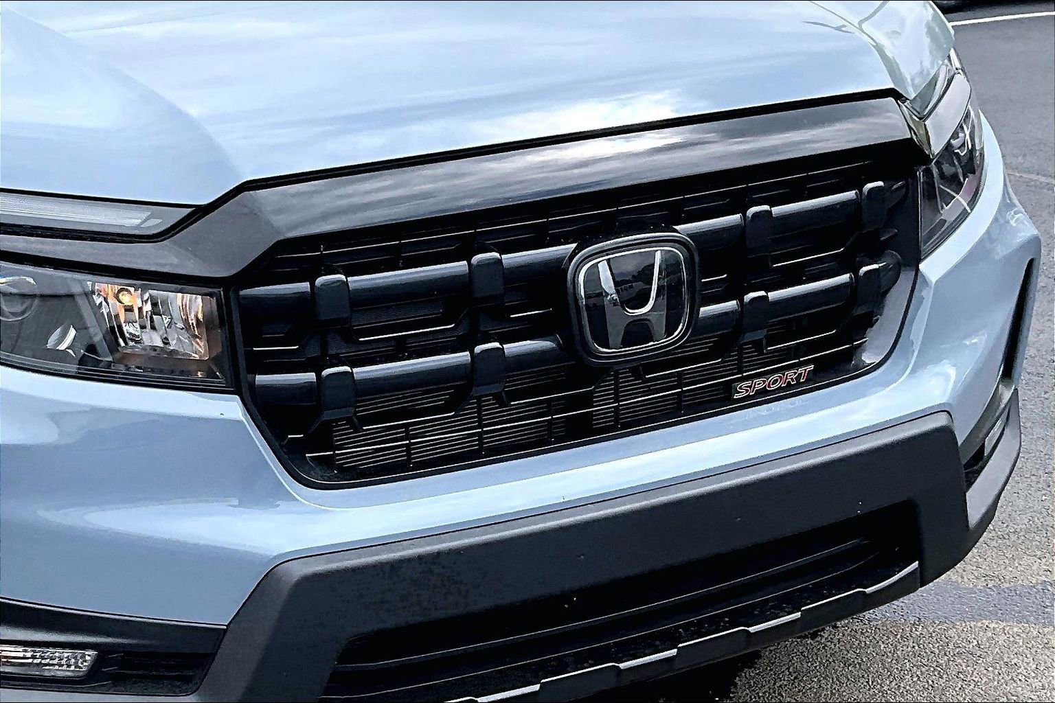 Used 2025 Honda Ridgeline Sport image 34