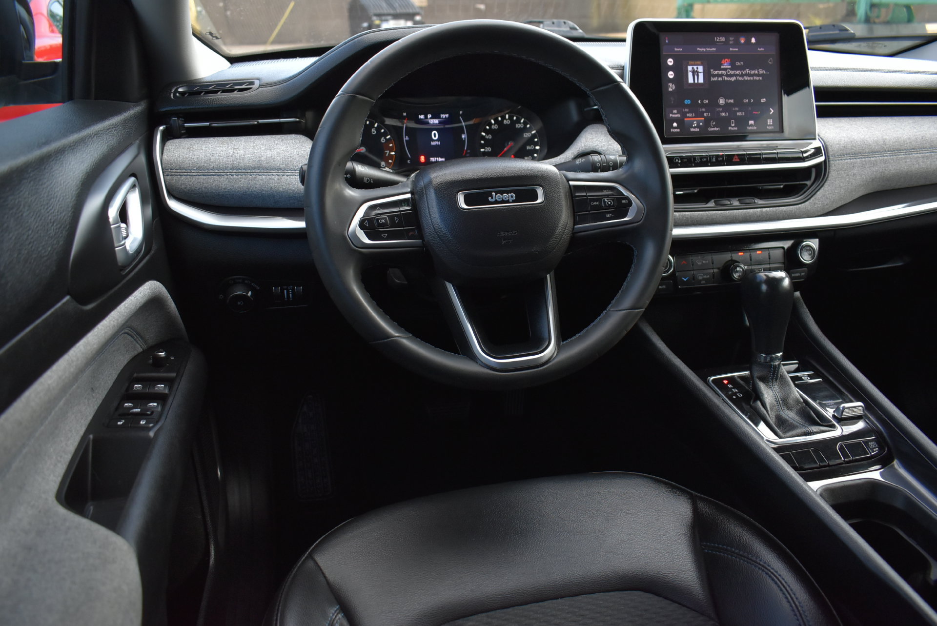 Used 2022 Jeep Compass Latitude AWD/4WD image 16