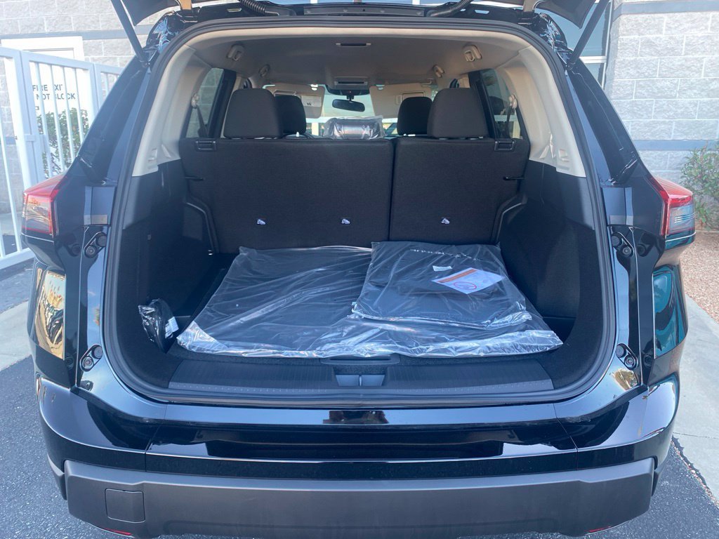 New 2026 Nissan Rogue S FWD image 29