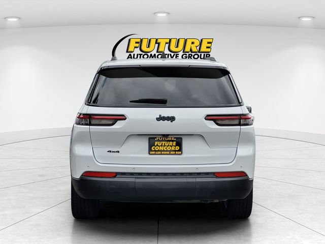 Used 2023 Jeep Grand Cherokee L Laredo AWD/4WD image 5