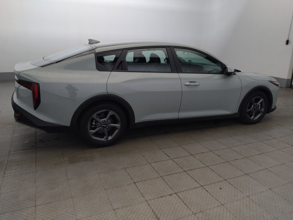 Used 2025 Kia K4 FWD image 10