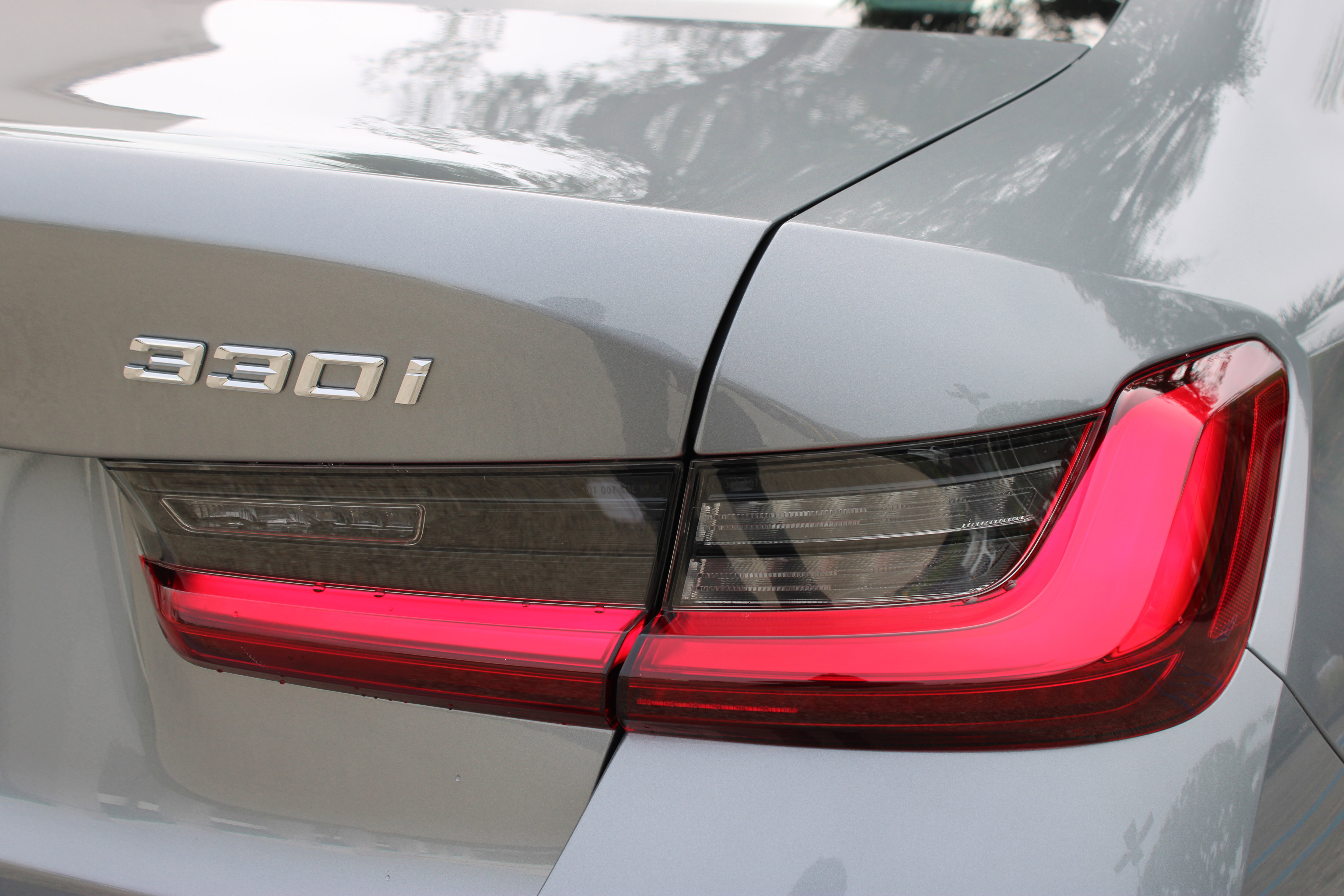 Used 2025 BMW 330i Sedan w/ Convenience Package image 11