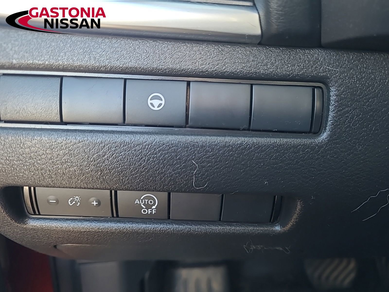 Used 2023 Nissan Rogue SV image 26