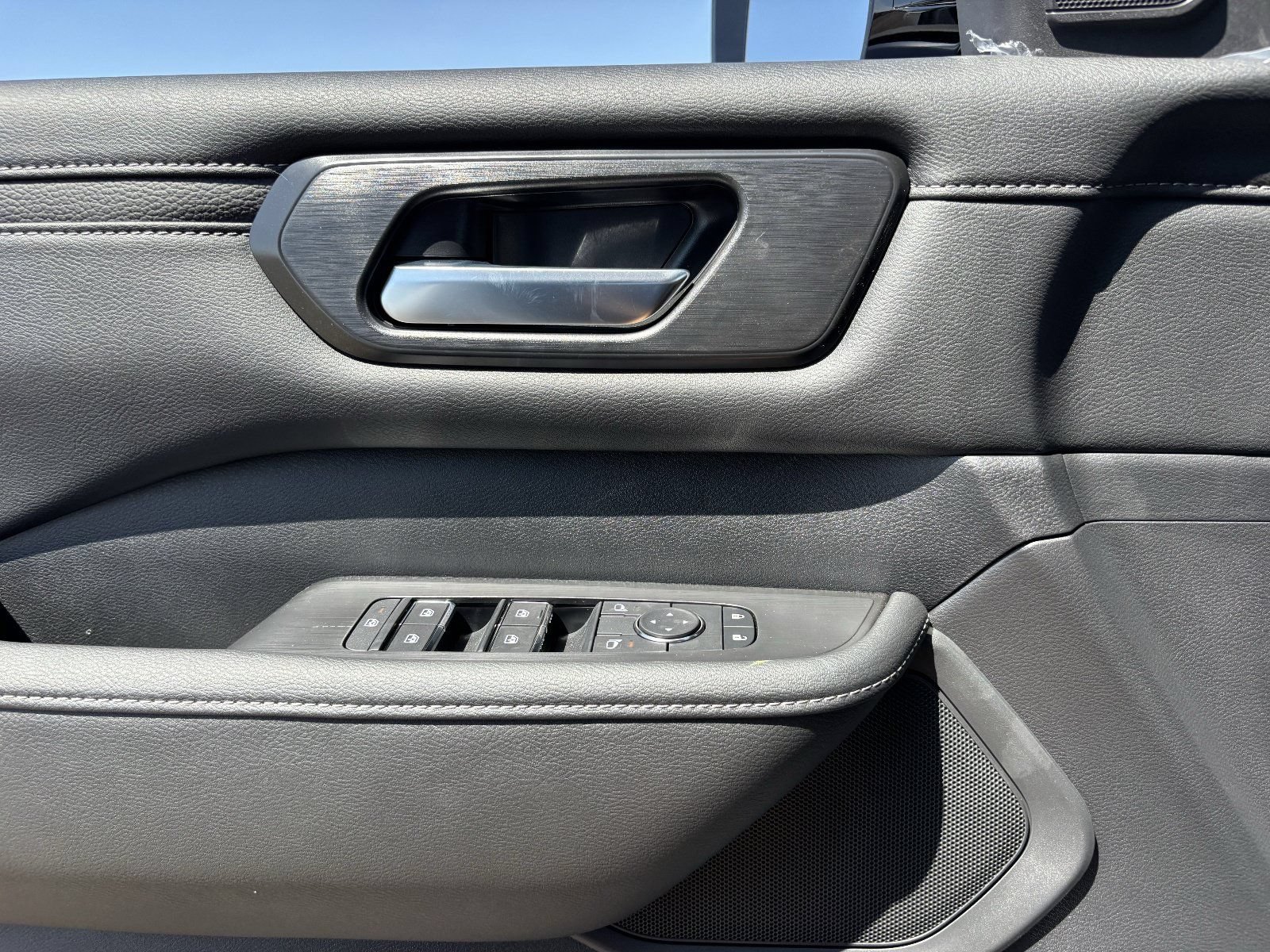 New 2026 Nissan Armada SV AWD/4WD image 22