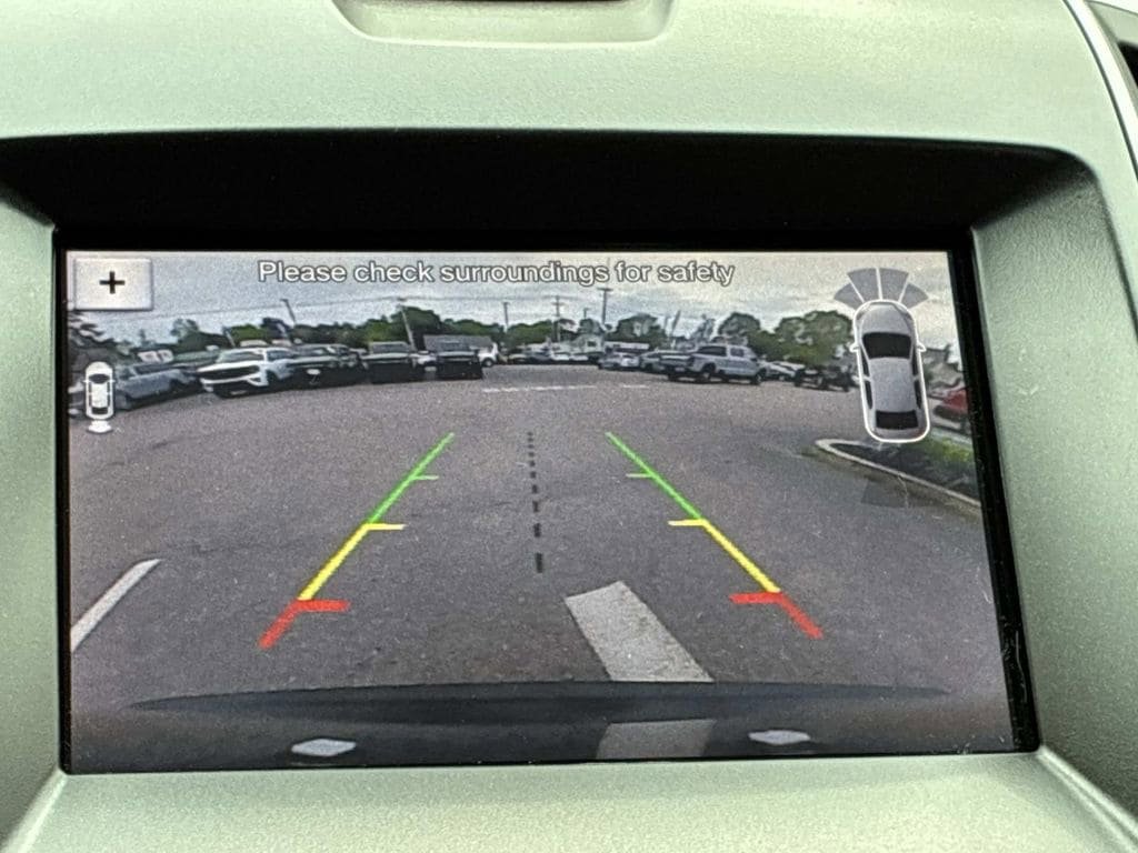 Used 2019 Ford Edge Titanium w/ Equipment Group 301A AWD/4WD image 40