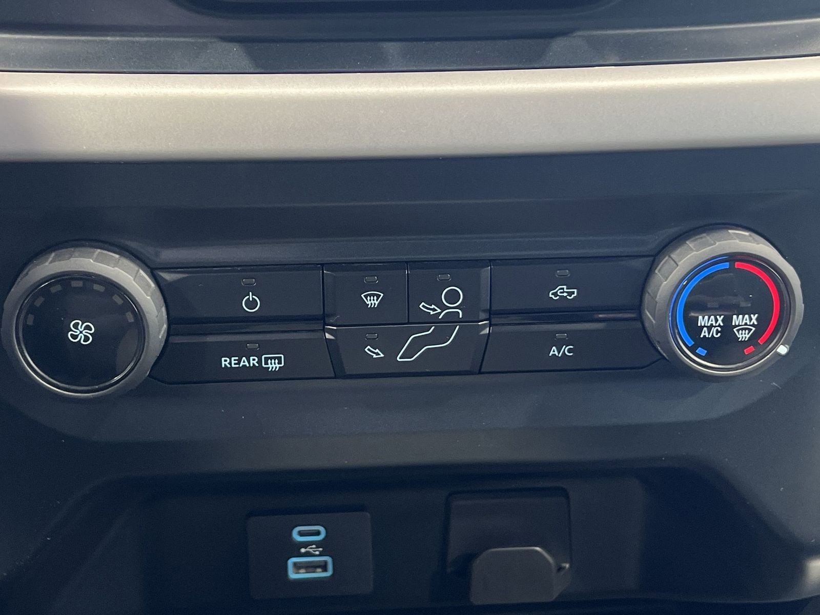 Used 2023 Ford F150 XLT AWD/4WD image 19