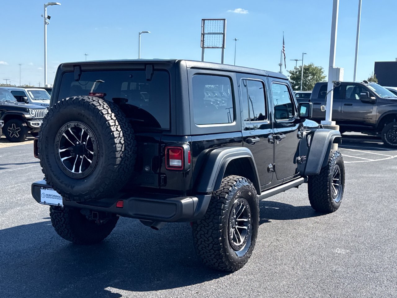 Certified 2025 Jeep Wrangler Unlimited Sport AWD/4WD image 3
