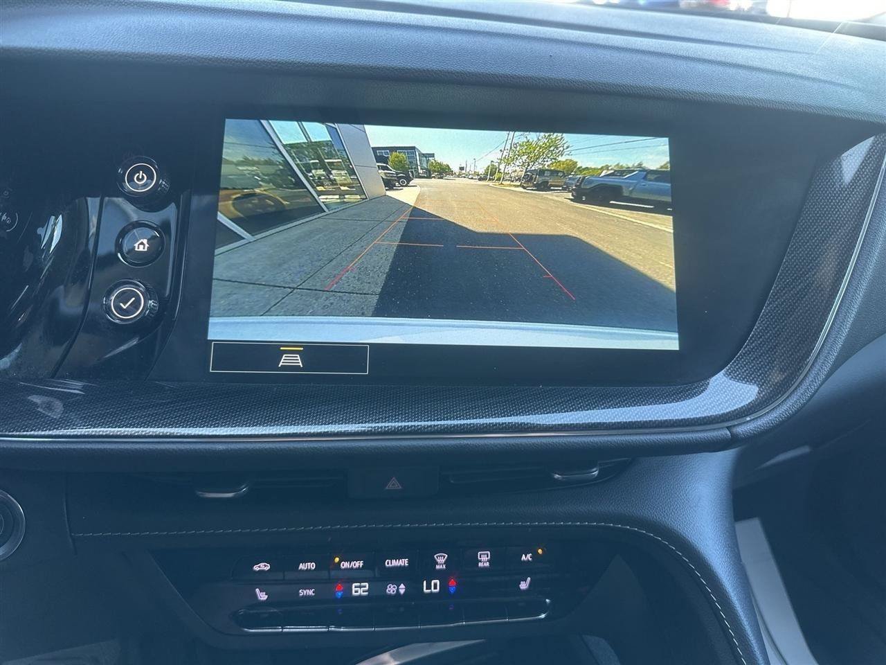 Used 2022 Buick Envision Preferred FWD image 31