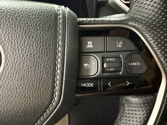 Used 2024 Toyota Tundra Limited AWD/4WD image 11
