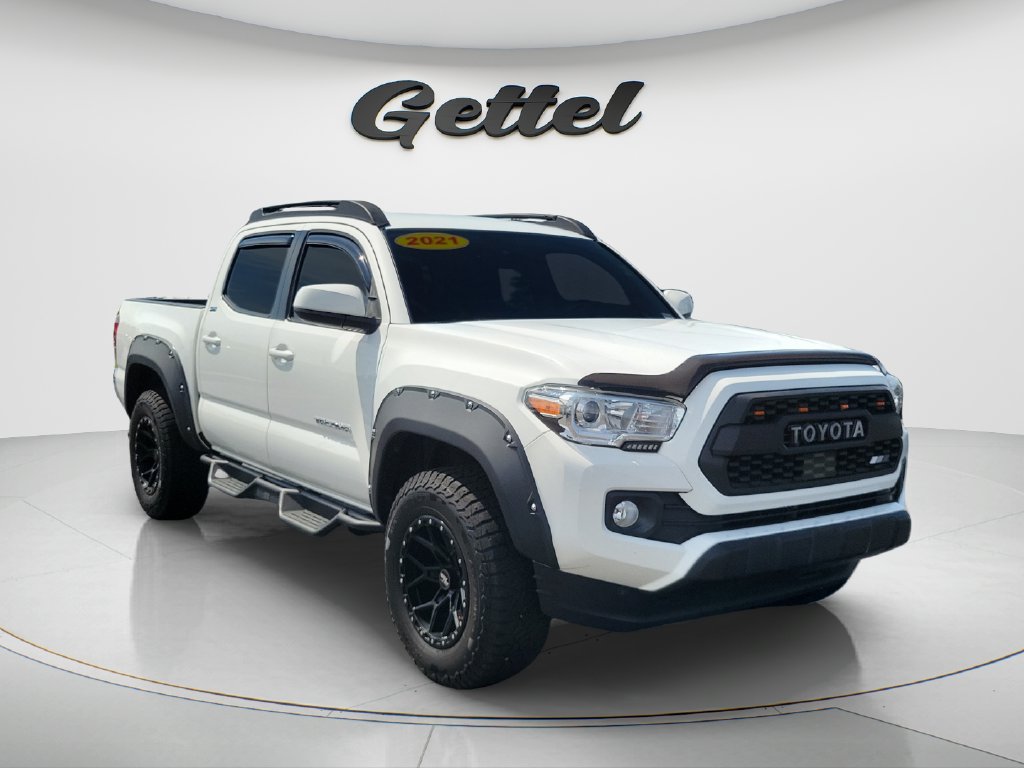 Used 2021 Toyota Tacoma SR5 RWD image 3