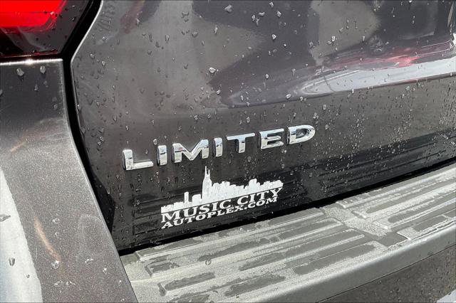 Used 2024 Ford Expedition Limited image 22