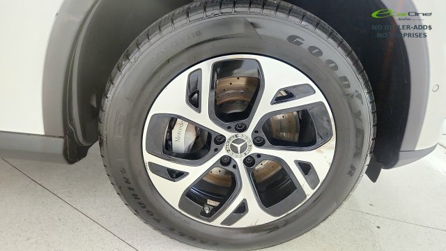Used 2025 Mercedes-Benz GLC 350e 4MATIC image 88
