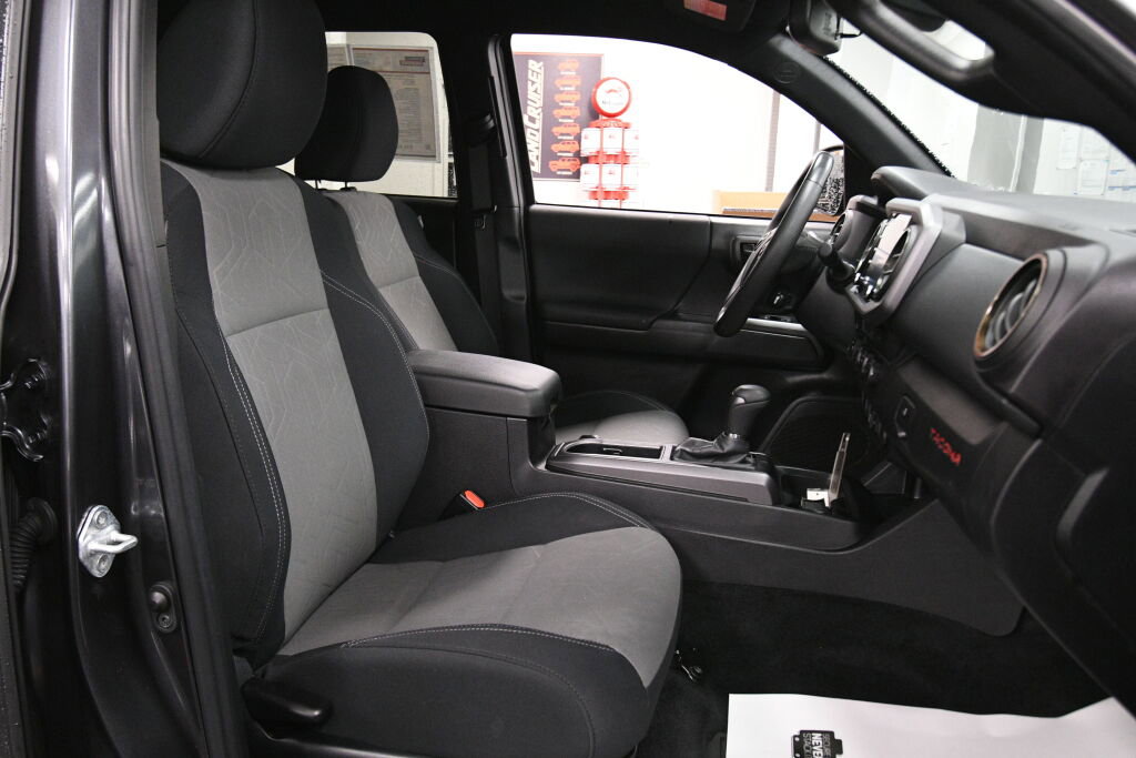 Certified 2023 Toyota Tacoma TRD Sport image 25