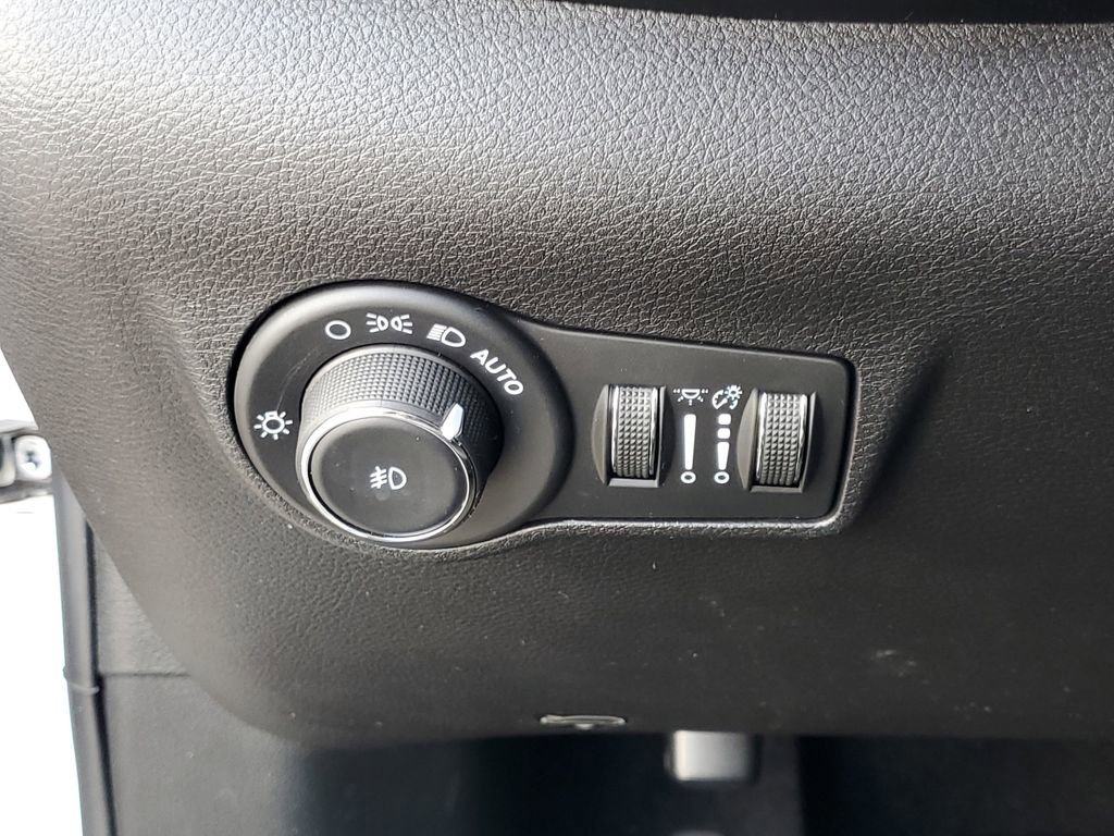 Used 2024 Jeep Compass Trailhawk w/ Trailhawk Elite Group AWD/4WD image 26