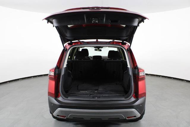 Certified 2023 Nissan Rogue SV FWD image 17