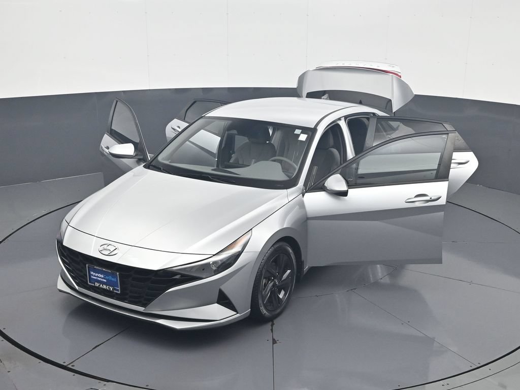 Certified 2022 Hyundai Elantra SEL FWD image 31